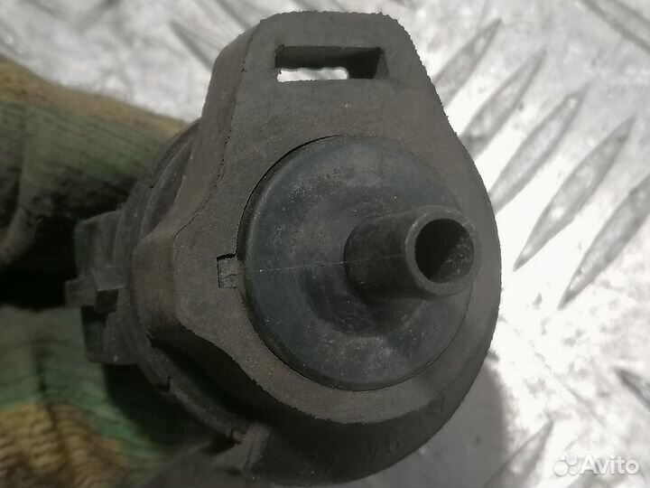 Клапан вентиляции топливного бака Bmw 3 e36 1991-1