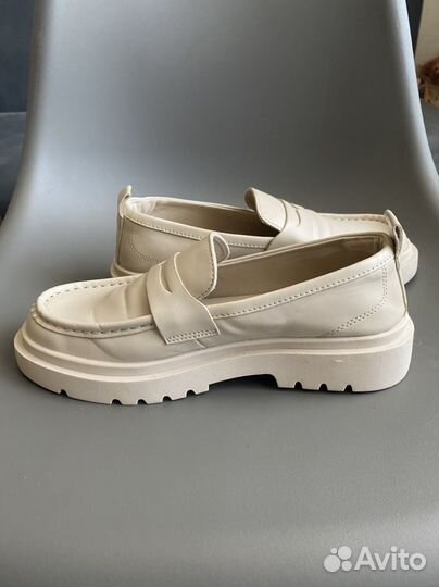 Лоферы женские Zara