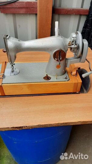 Швейная машинка ручная