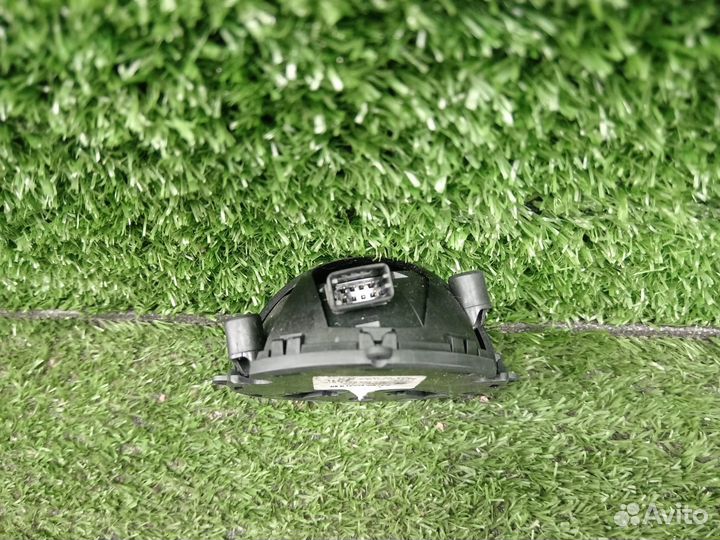 Моторчик регулировки зеркала левый Audi A6 C6 4F