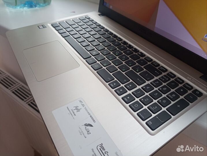 Asus R540Y