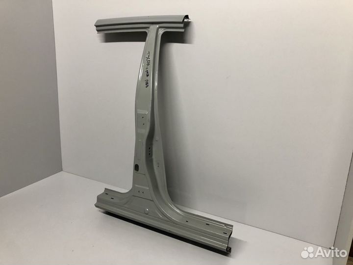 Стойка кузова центральная правая Hyundai Tucson JM