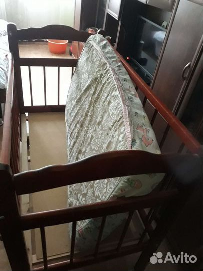 Детская кроватка