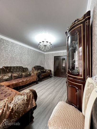 4-к. квартира, 98 м², 8/10 эт.