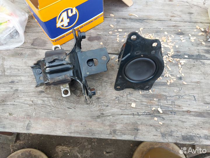 Опора двигателя skoda fabia 2 1.4