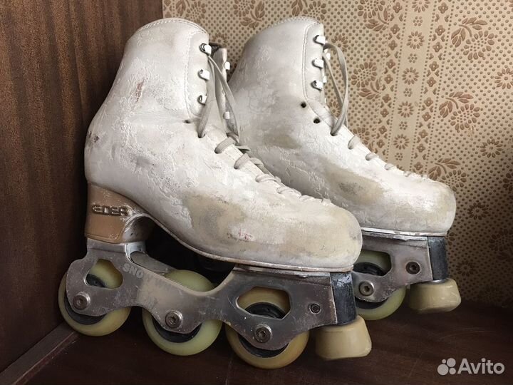 Роликовые коньки, ролики 235/230 snow white