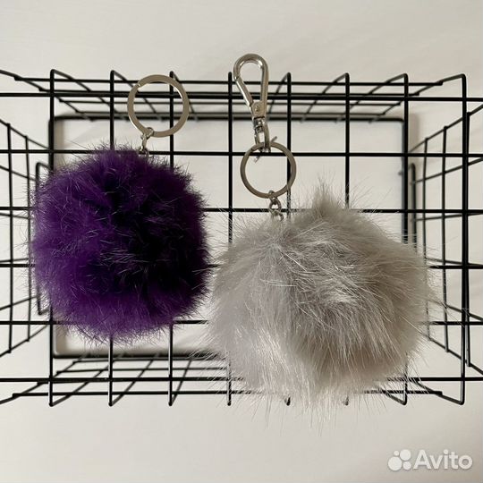 Брелок помпон 2 шт
