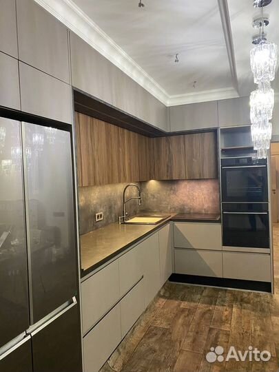 Кухонный гарнитур в квартиру