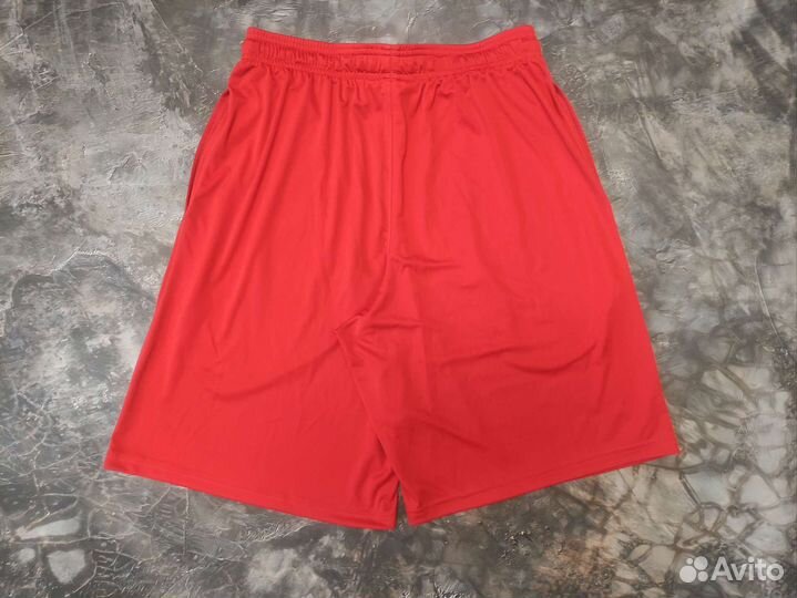 Under Armour M-L баскетбольные шорты винтаж