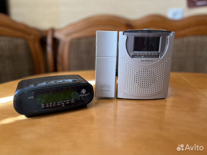 Электронные часы-будильники с радио