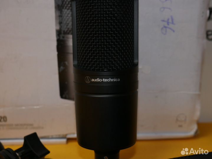 Audio-Technica AT2020 Студийный Микрофон Ай-Шефф