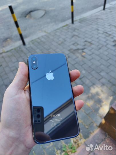 iPhone X, 256 ГБ