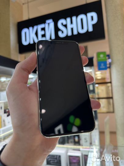 iPhone X, 64 ГБ