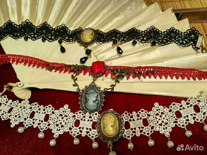 Чокер с камеей