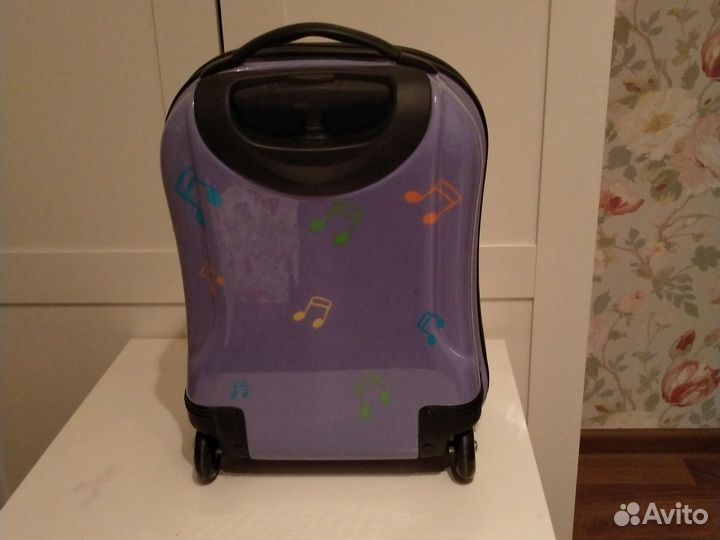 Чемодан дорожный детский