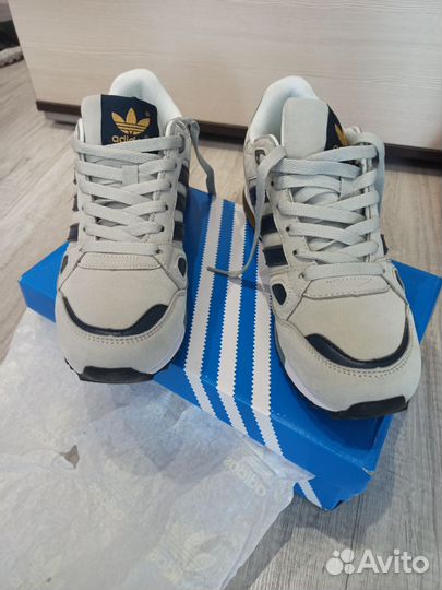 Кроссовки adidas zx 750