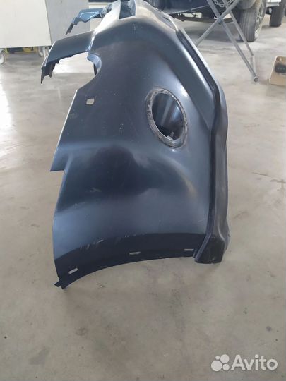 Передний бампер Nissan T-31