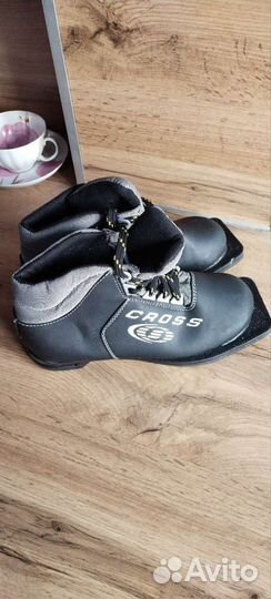 Лыжные ботинки размер 34