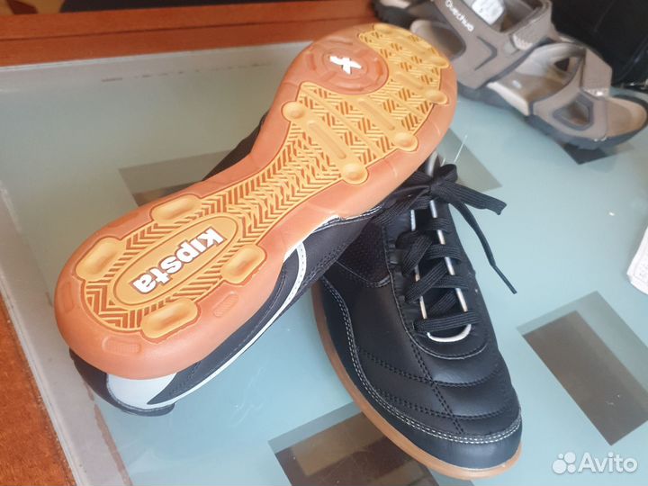 Кроссовки мужские для фут зала