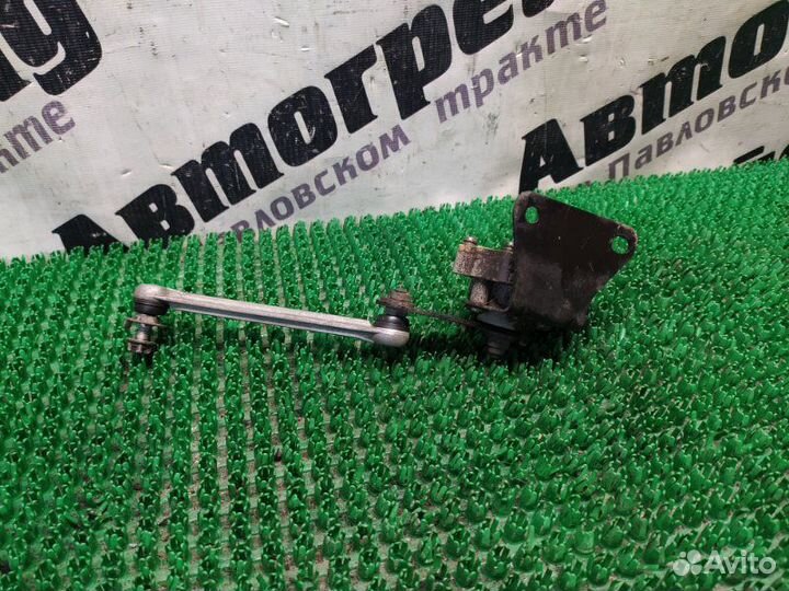 Датчик высоты дорожного просвета задний Toyota