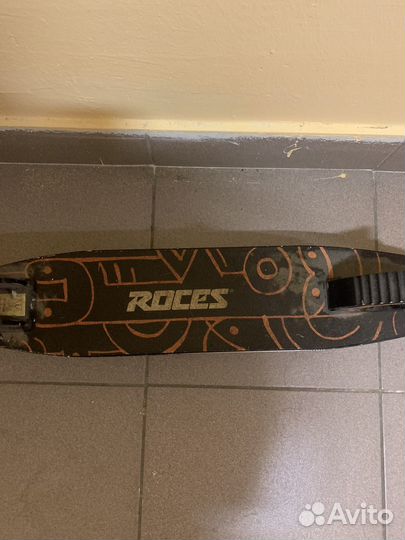 Самокат Roces. до 80 кг
