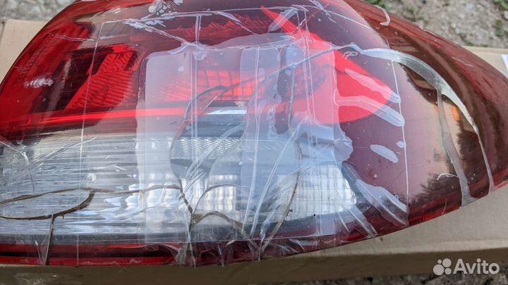 Задний правый фонарь kia rio x line 2018