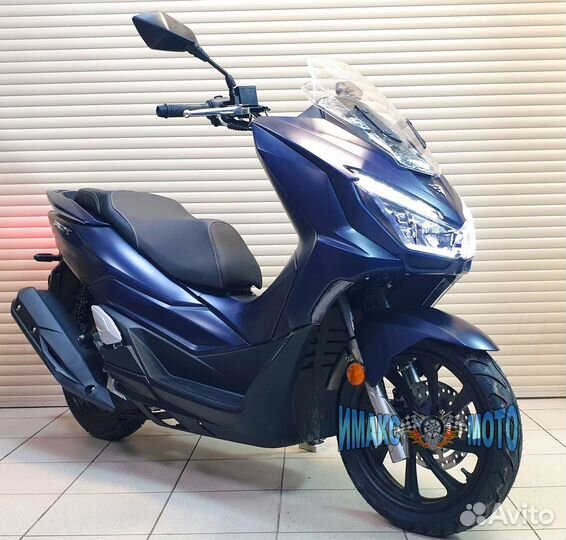 Скутер Vento VMC PCX (200)