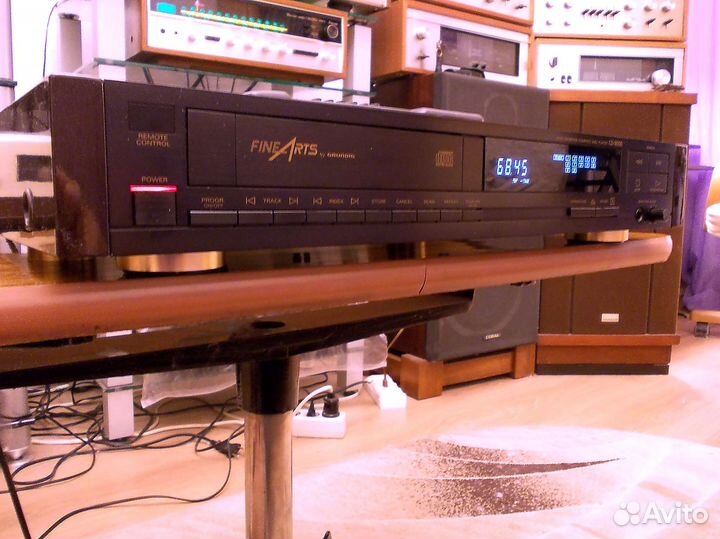 Проигрыватель компакт дисков Grundig CD-9000