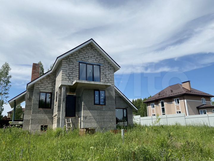 Дом 230,6 м² на участке 16 сот.