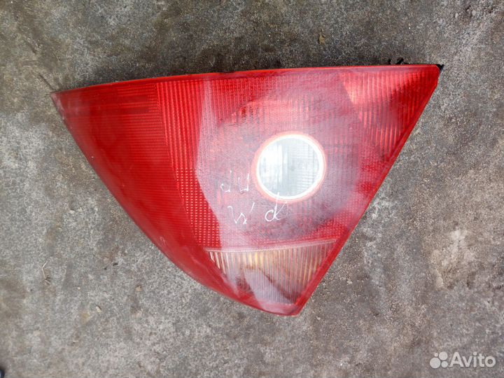 Фонарь задний правый форд мондео 3