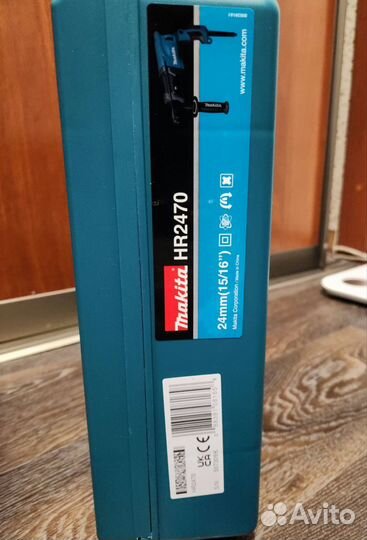 Перфоратор Makita HR 2470