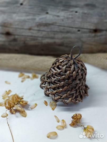 Колокольчик плетеный