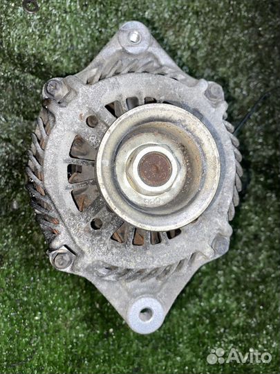 Генератор EJ20Y Subaru Legacy BP5 23700AA520 EJ20Y