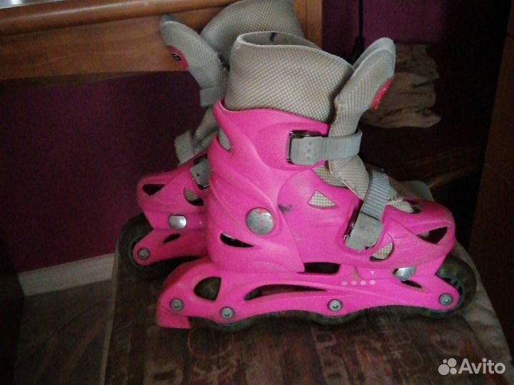 Роликовые коньки