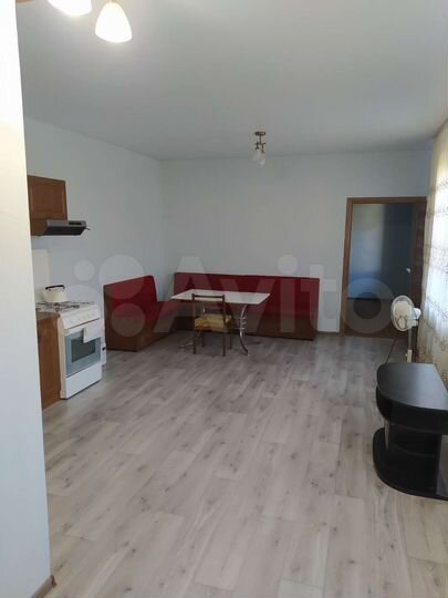 Дом 48 м² на участке 2 сот.