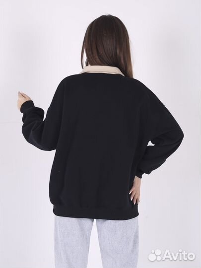 Свитшот черный с воротником