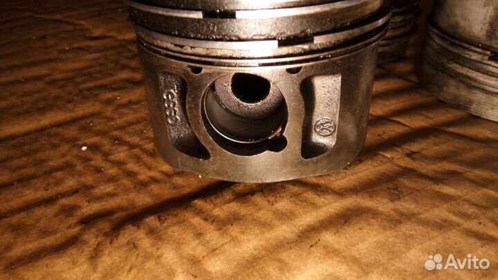 Поршни на Volkswagen T4 2.4D AAB/AJA