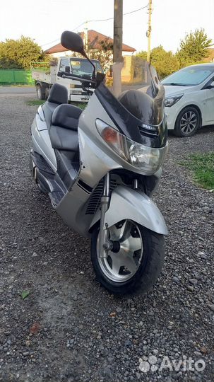 Максискутер Suzuki Skywave 250