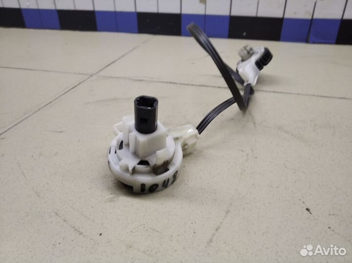 Трос отопителя Corolla E15 2006-2013