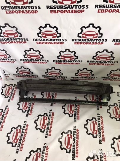 Усилитель бампера передний Vw Tiguan 5N 2.0 TSI