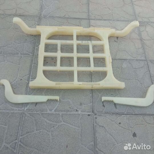 Полка на ванну