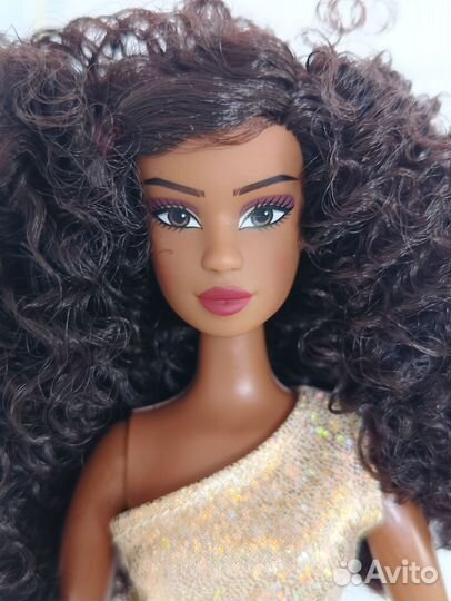 Барби Naturalistas Dayna