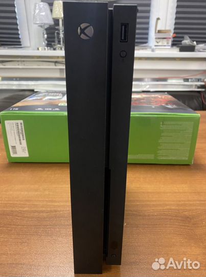 Xbox One X 1tb