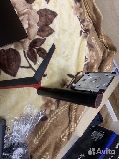 Монитор сломаный 27 240 gz