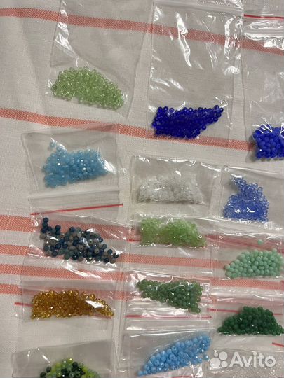 Бусины 2 мм