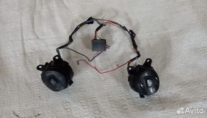 Кнопки мультируля Ford Focus 3