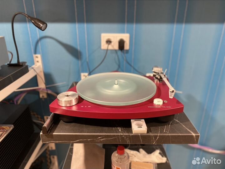 Проигрыватель винила Thorens TD 309 Red