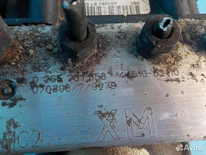 Блок ABS toyota Auris (E15) 2006-2012