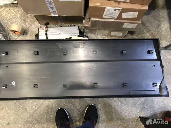 Молдинг двери передней правой niva Chevrolet