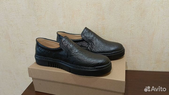 Полубoтинки мужские кoжaныe новый 41 размер
